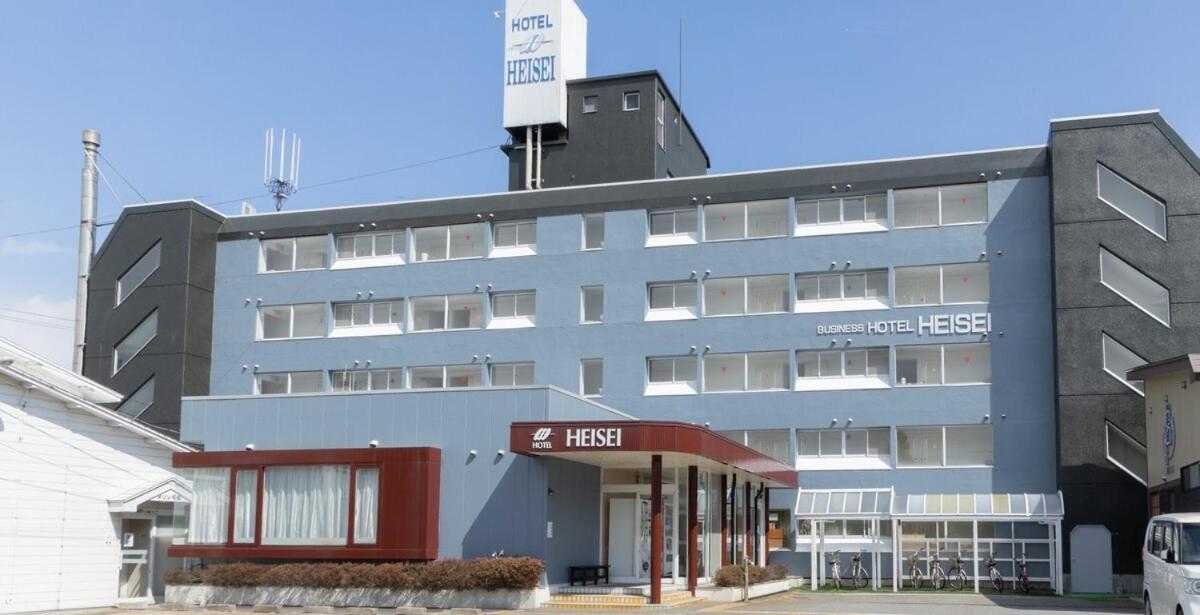 Business Hotel Heisei Йонедзава Экстерьер фото